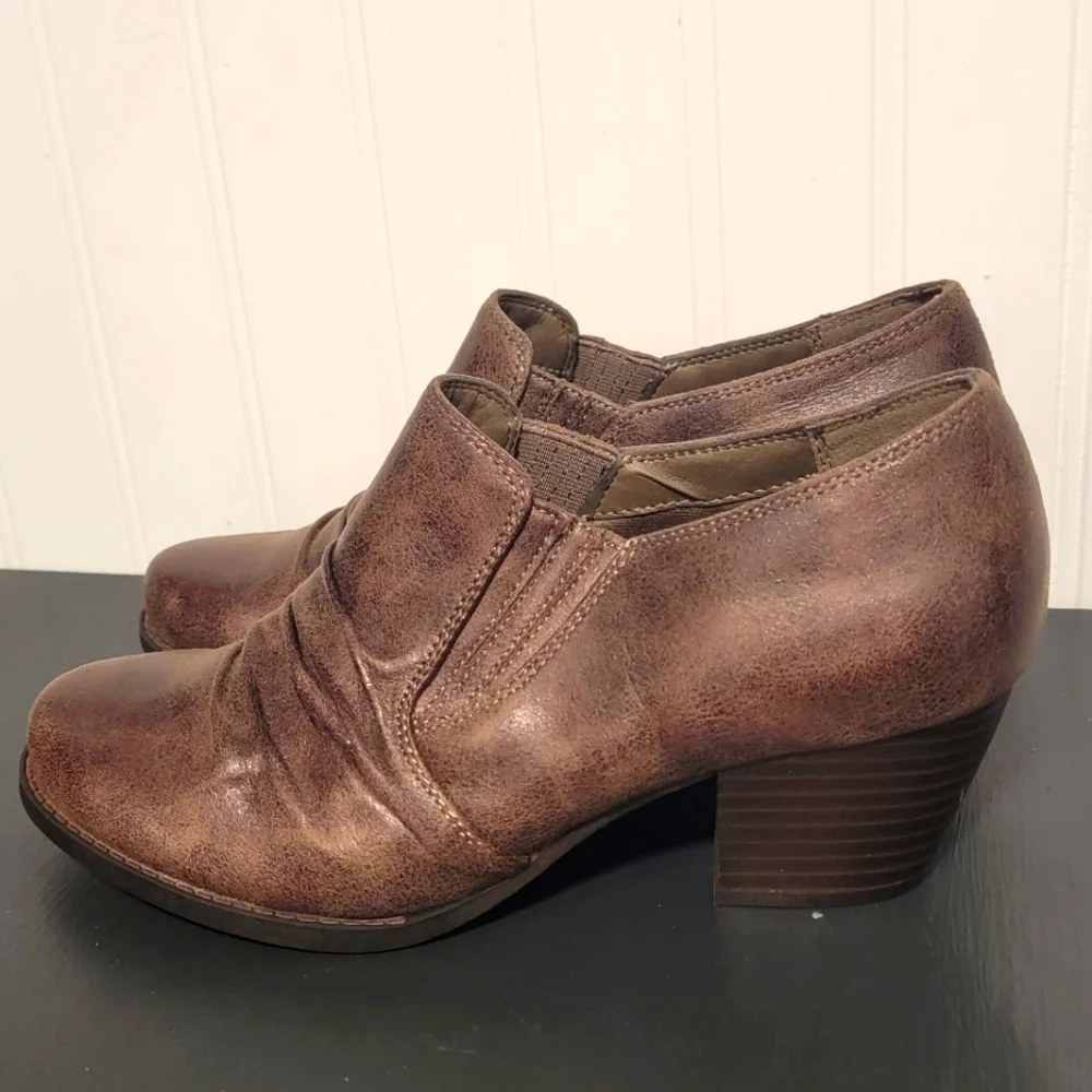 Yuu Ranchen Brown‎ Booties Shoes Size 6.5 New No Box